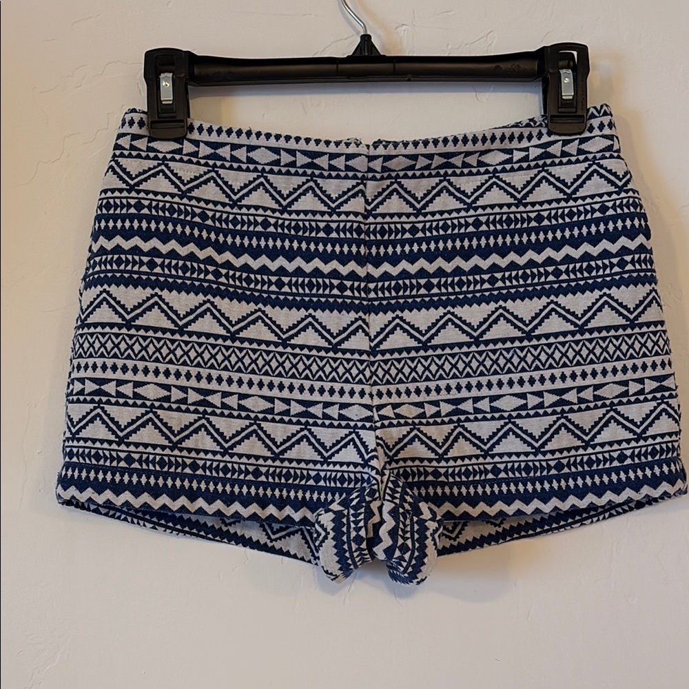 FINAL! NWOT! Express Sophisticated Blue and White Geometric Walking Shorts